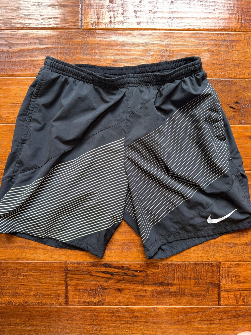 Nike Dri-FIT 2 in 1 7” inseam shorts Size Medium